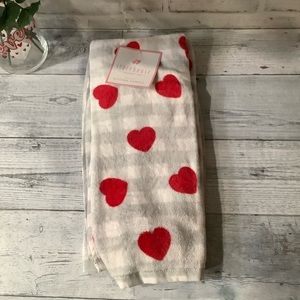 Storehouse 2pk. Valentine Checkered Heart Kitchen Towels